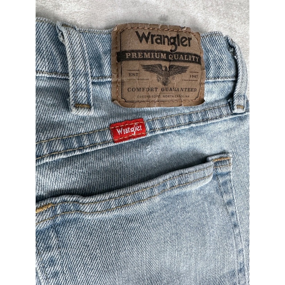 Wrangler Premium Quality Jeans Men's 34x30 Light Wash Straight Leg Denim - Picture 9 of 13